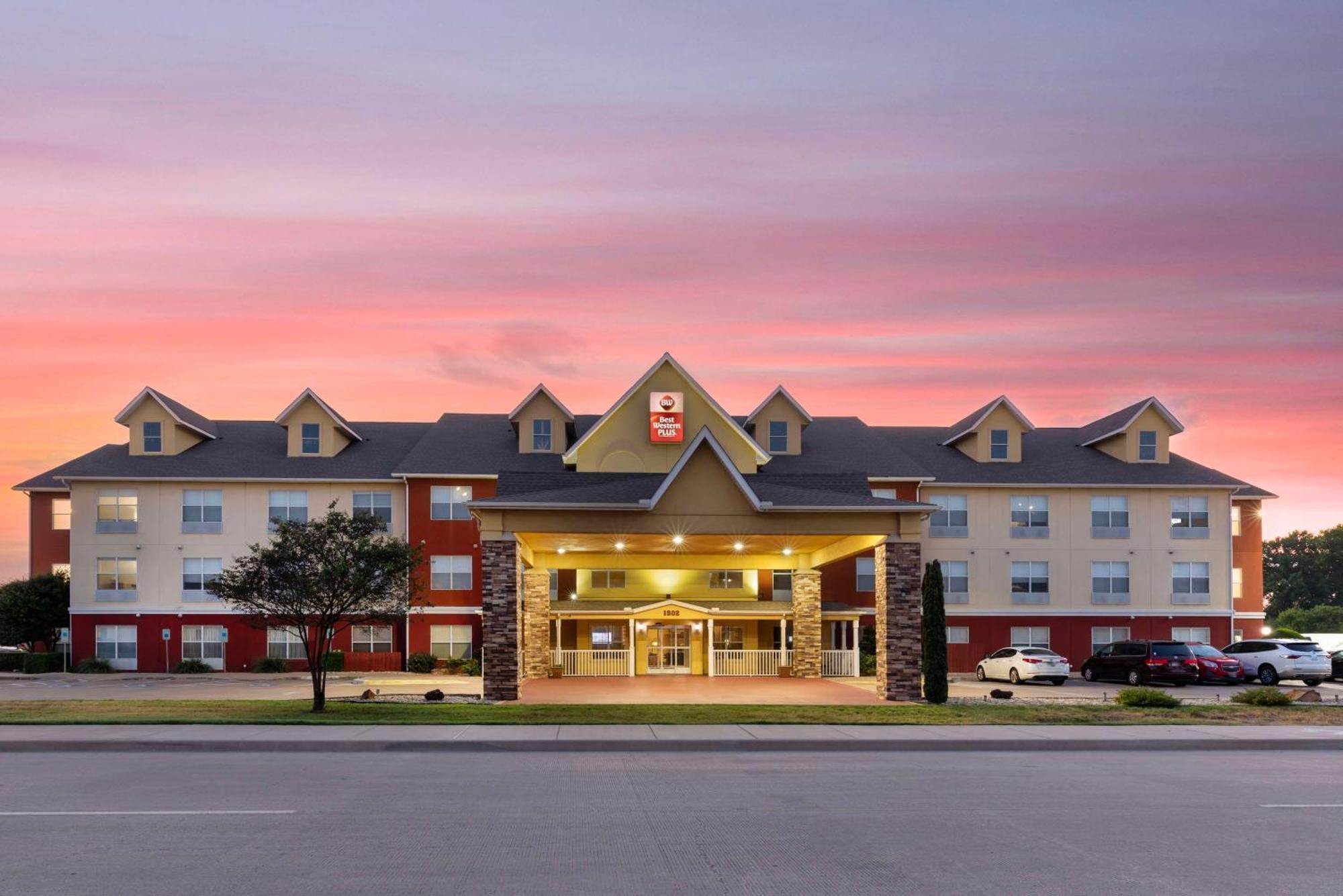 Best Western Plus Waco North Extérieur photo